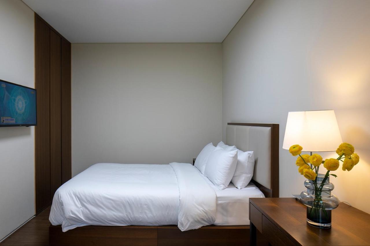Velum Resort Seogwipo Extérieur photo