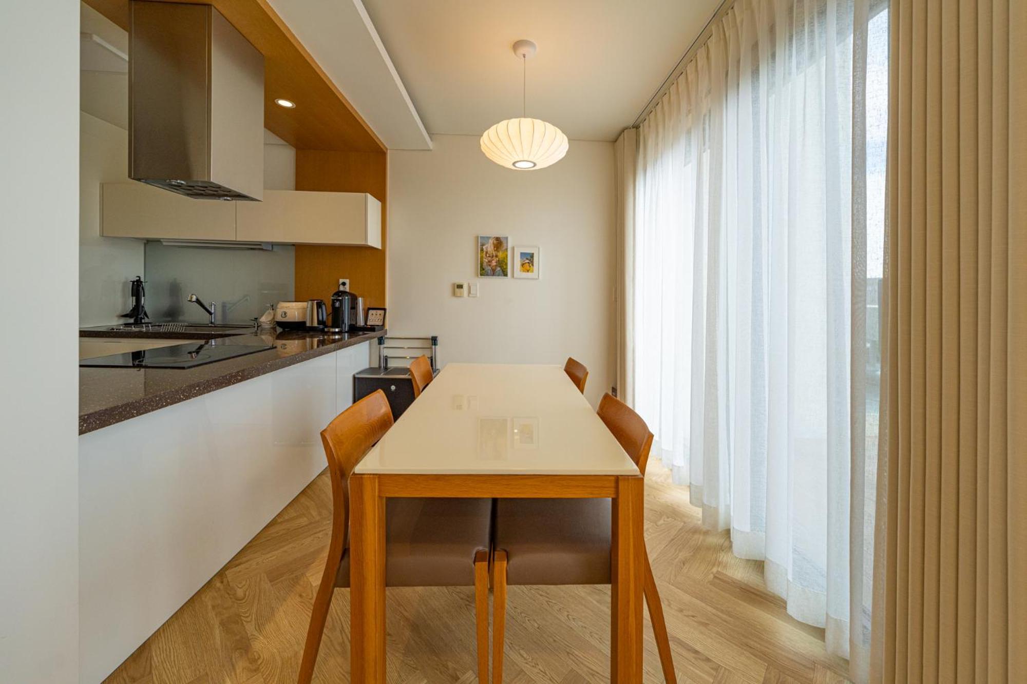 Velum Resort Seogwipo Extérieur photo