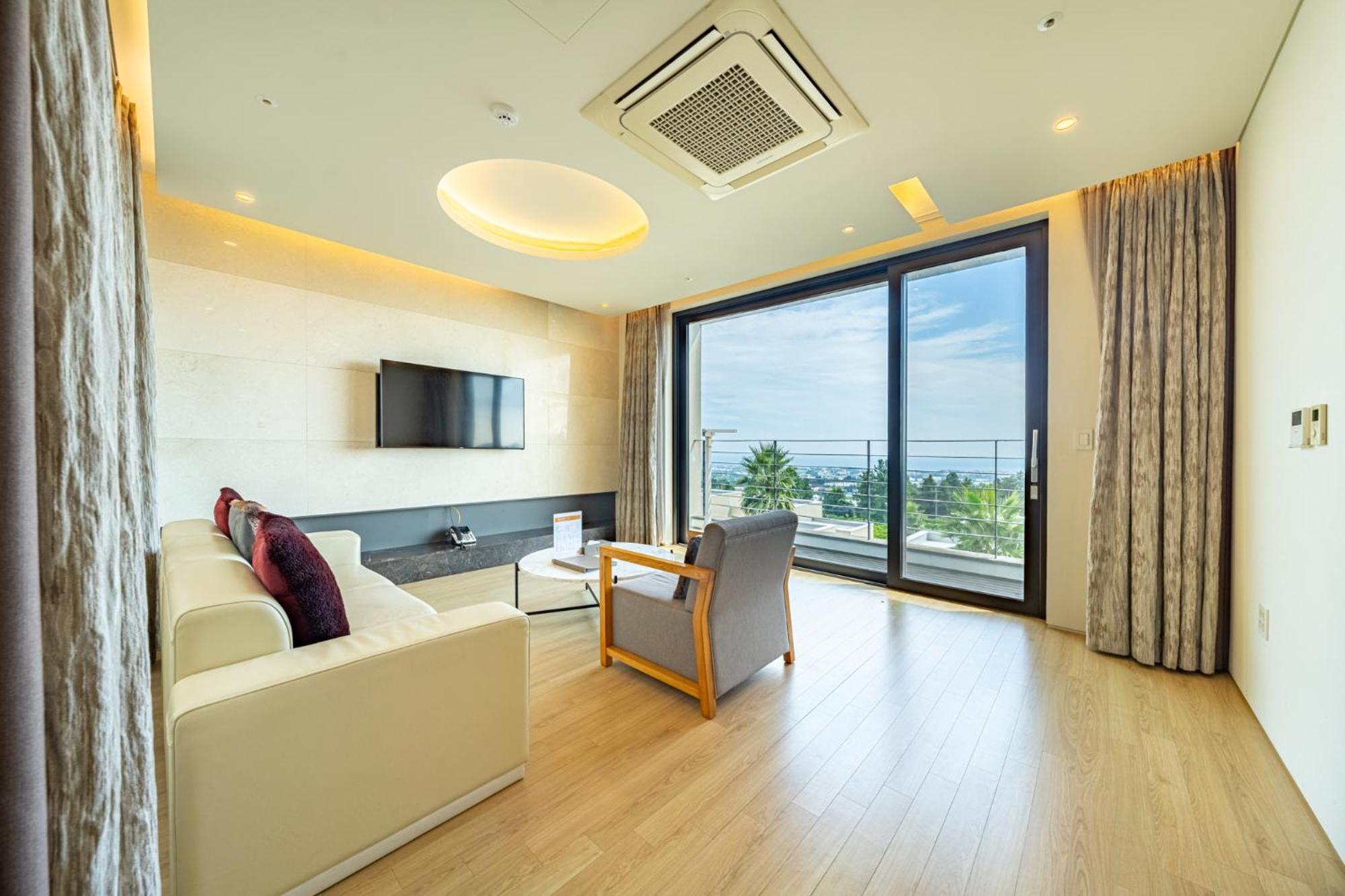 Velum Resort Seogwipo Extérieur photo