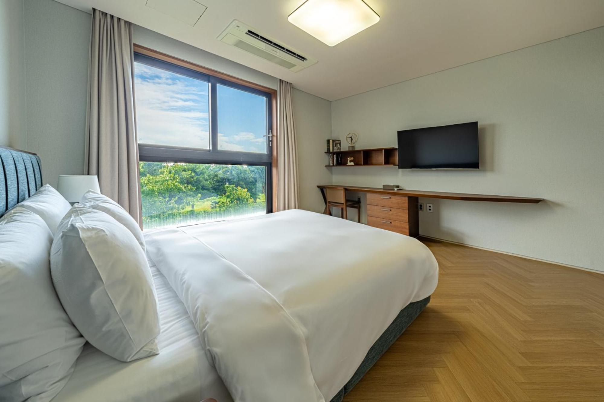 Velum Resort Seogwipo Extérieur photo
